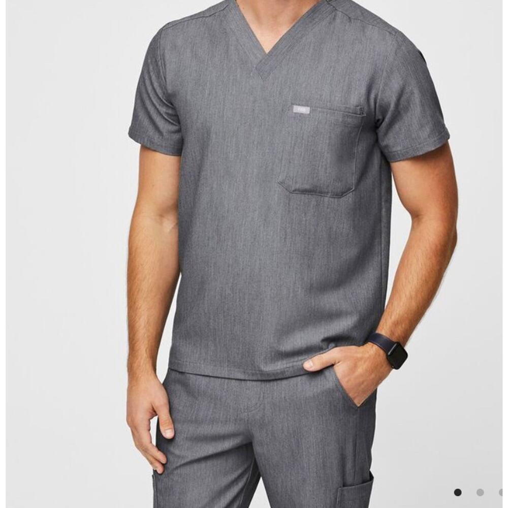 Figs Graphite Grey Scrub Set- Men’s Medium